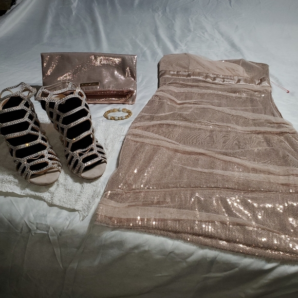 Steve Madden Shoes - Steve madden heels and sexy dress